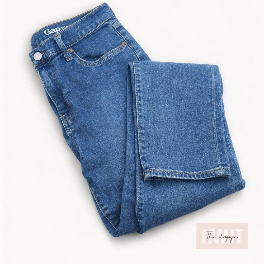 Gap Girlfriend Jeans Size 29 Medium Wash Mid Rise Stretch Denim